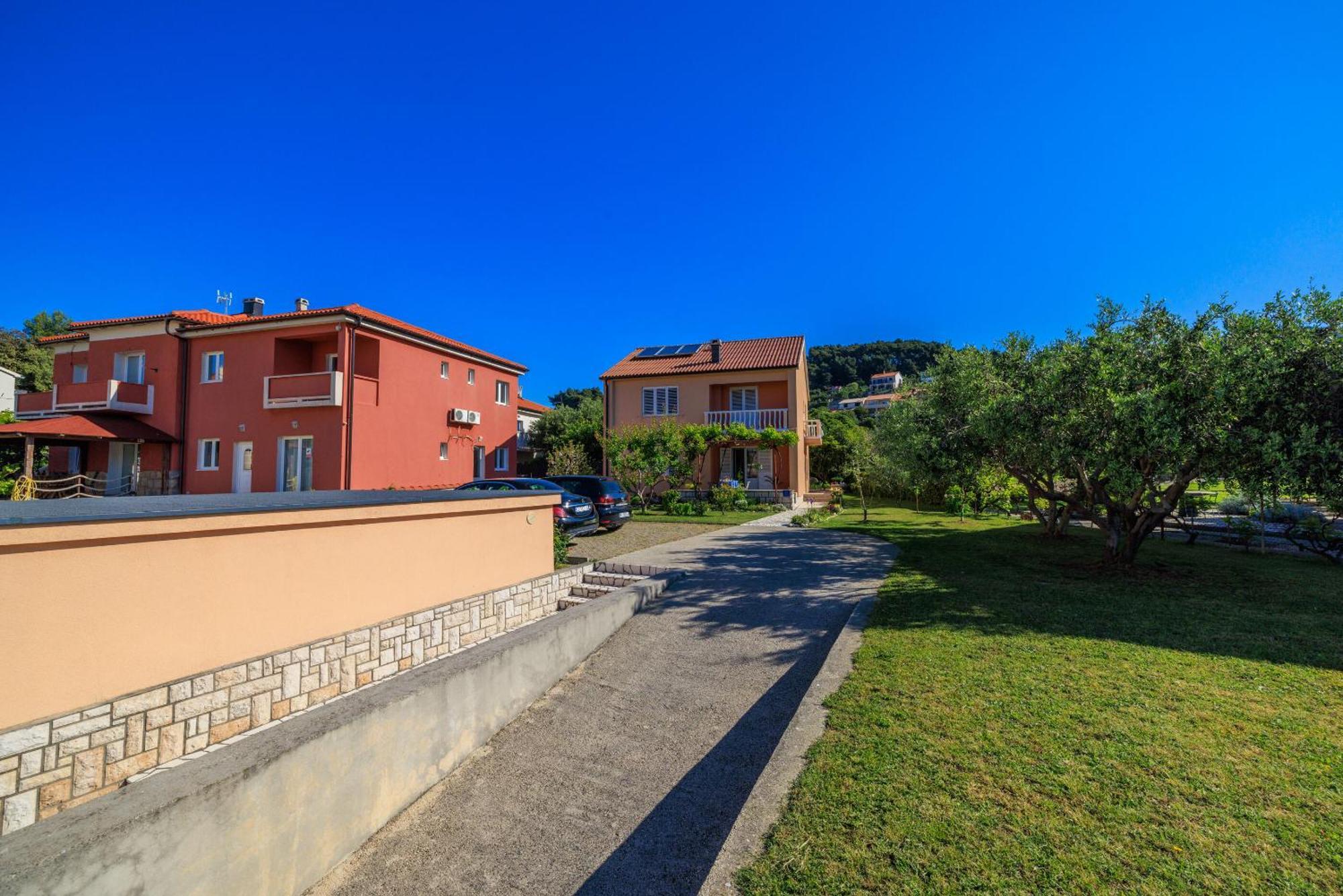 Apartment Zdravka Banjol エクステリア 写真